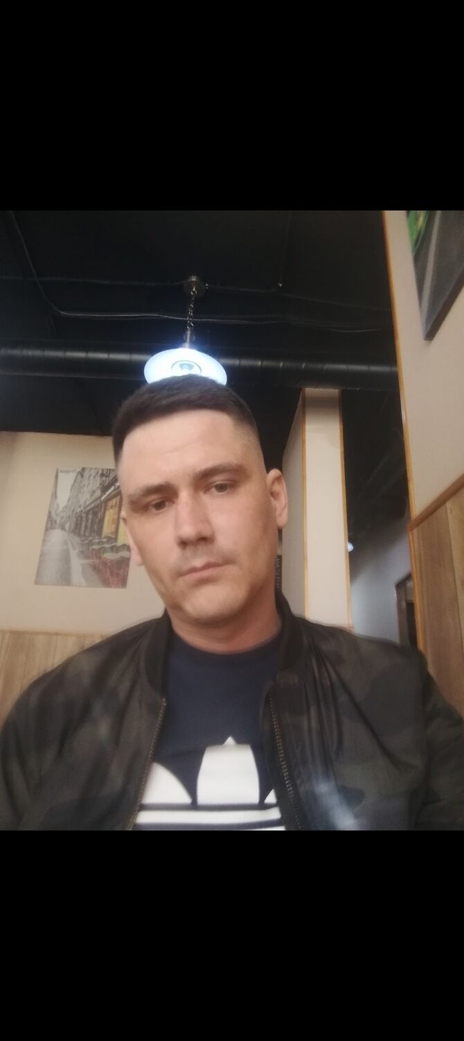  51852341  Zhenyay, 38 ,    