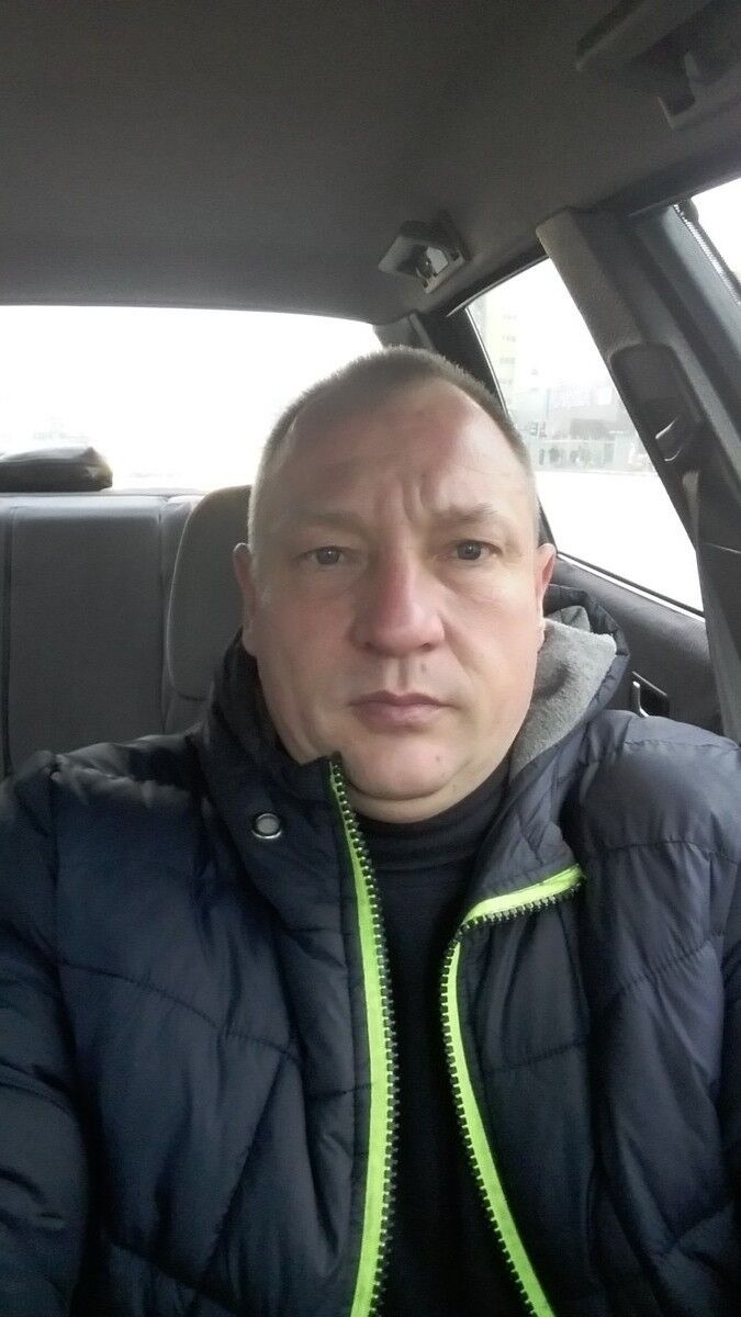  ,   Renatas f b, 51 ,   