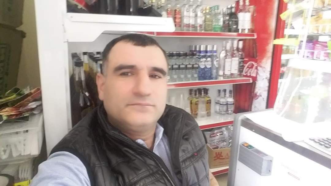  43210711  Zakir, 49 ,    