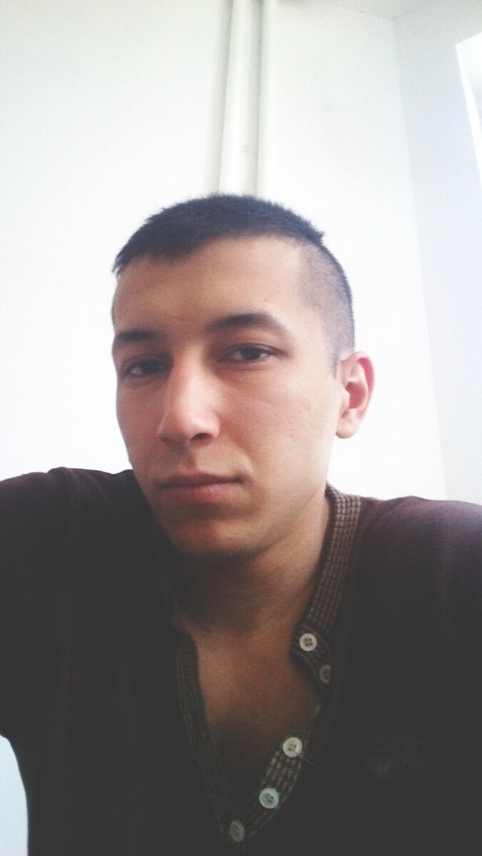  5718951  Juqi, 32 ,    