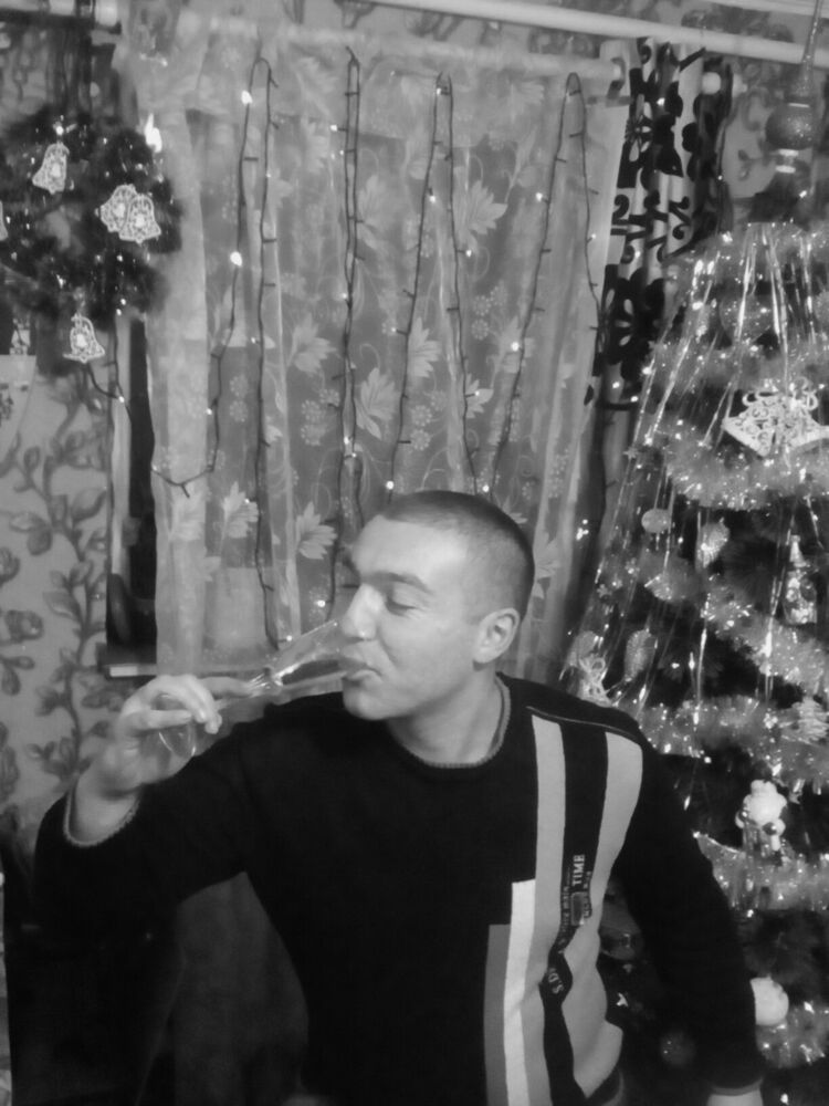  ,   Rustam, 35 ,   ,   , c 