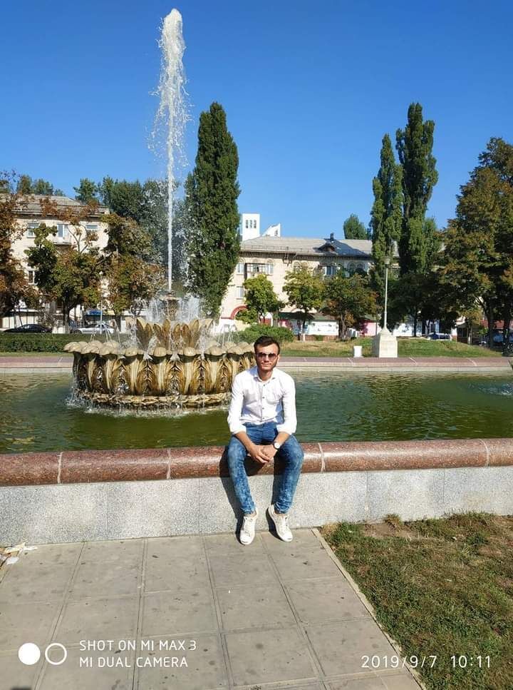  ,   Kornel, 25 ,   ,   