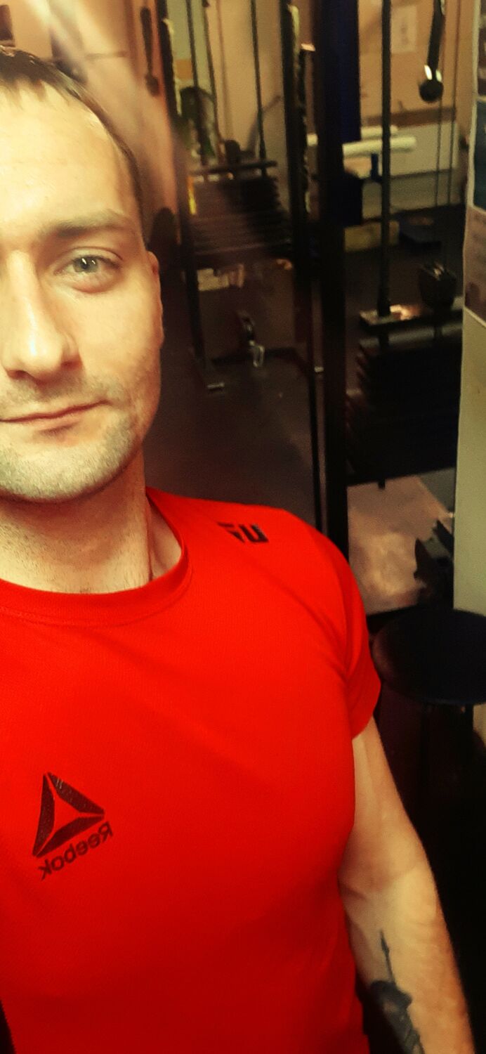  ,   Vladislav, 27 ,   ,   
