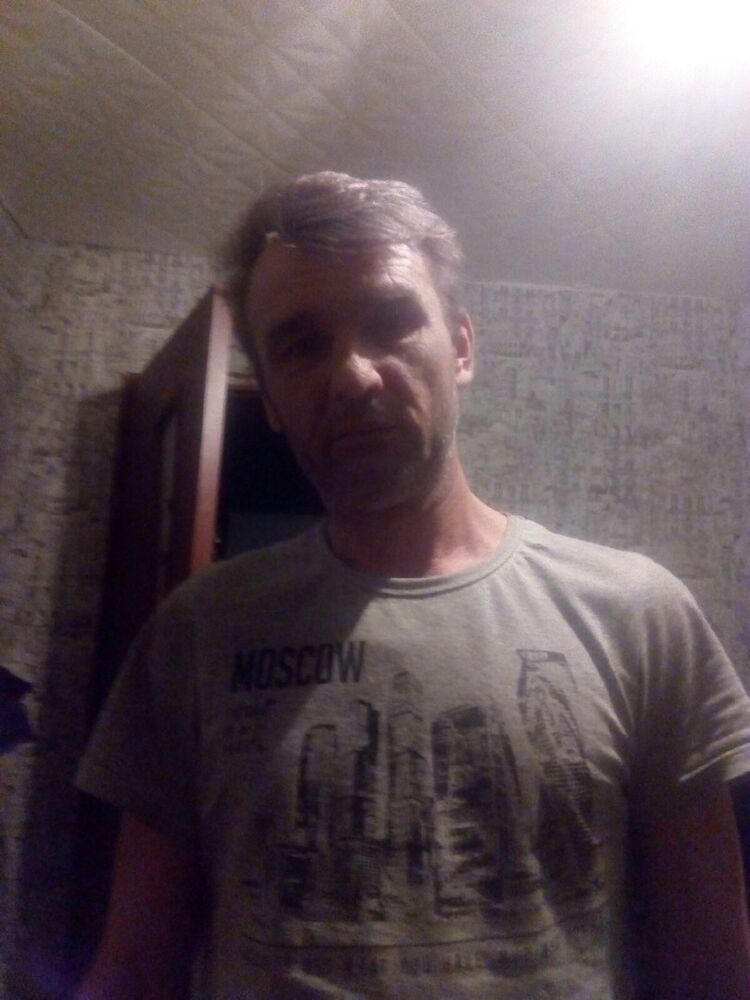  18888841  , 52 ,    