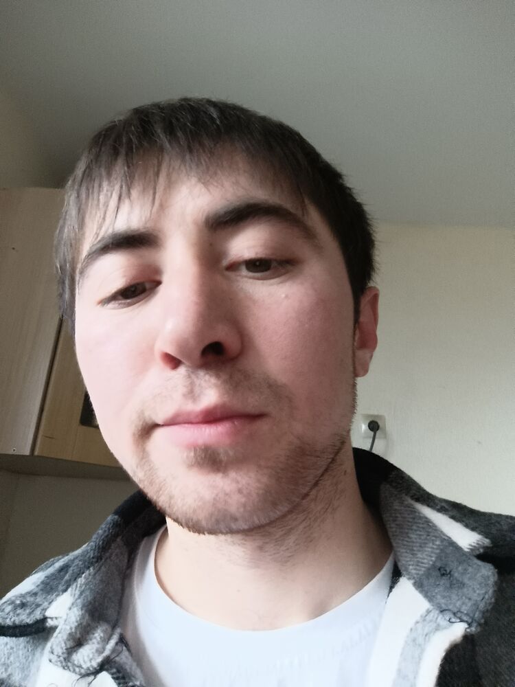  46828951  Khodiyev, 27 ,    -