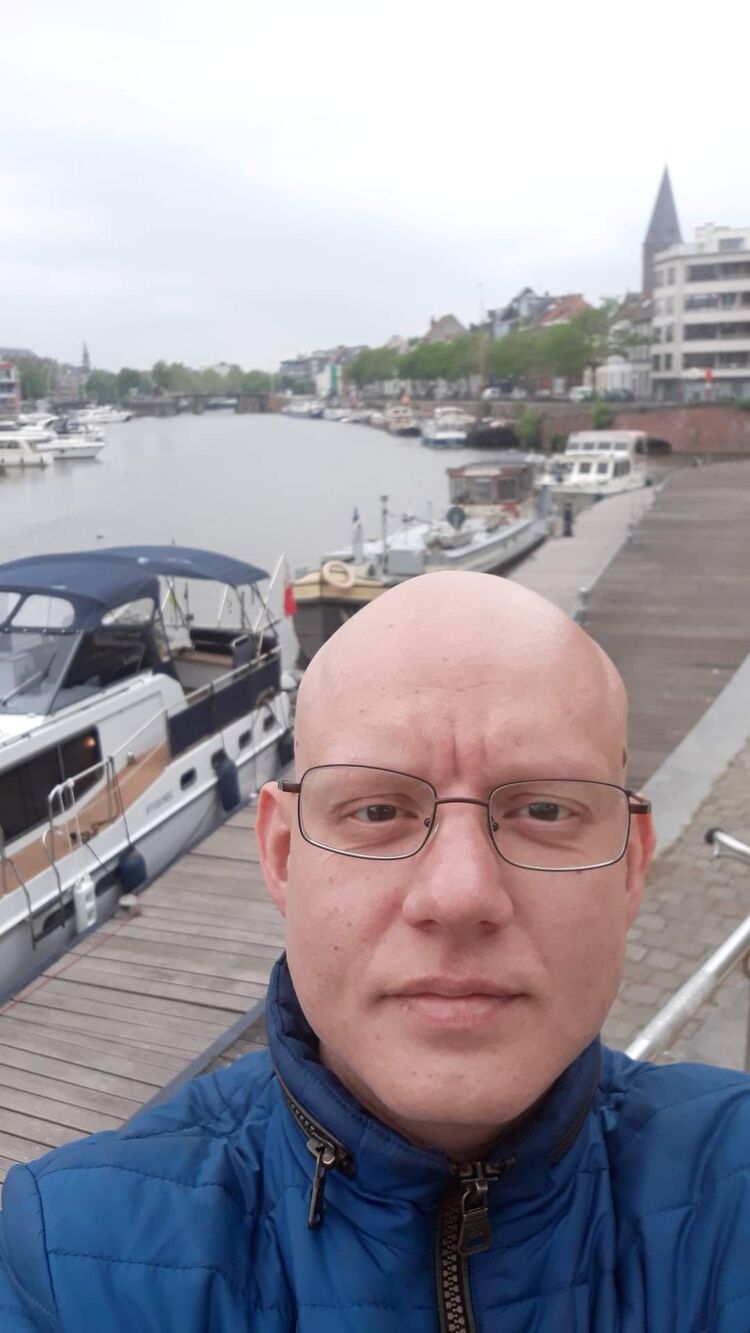  Sas van Gent,   Ruslan, 41 ,   ,   , c 