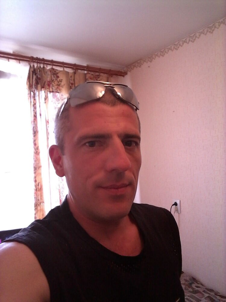  10143571  Andrei, 45 ,    