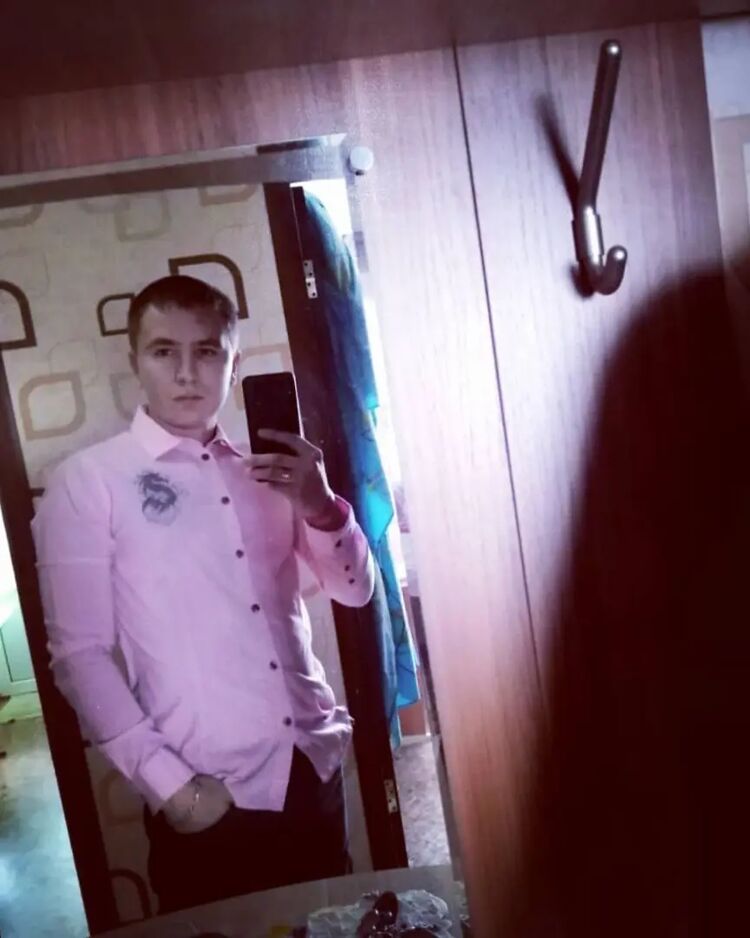  ,   Kolya, 31 ,  