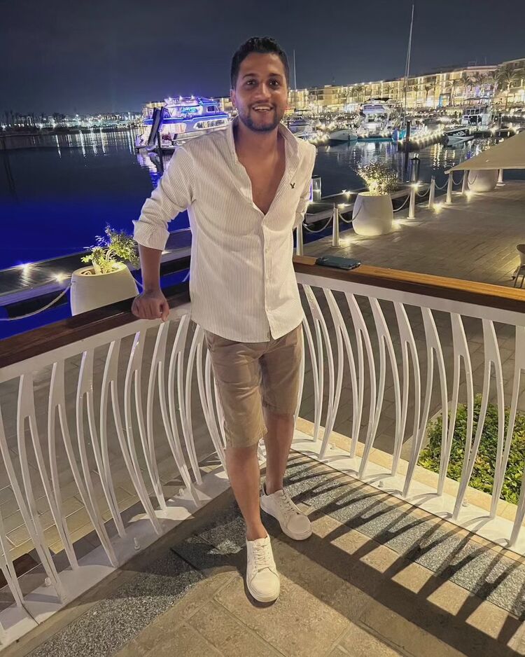  41439281  Magdy, 31 ,    