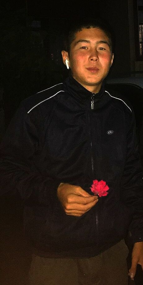  28549061  Syimyk, 22 ,    