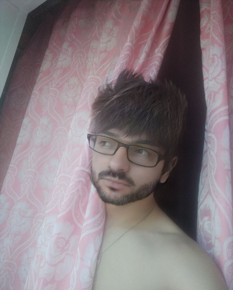  22717181  MarkWolf, 23 ,    