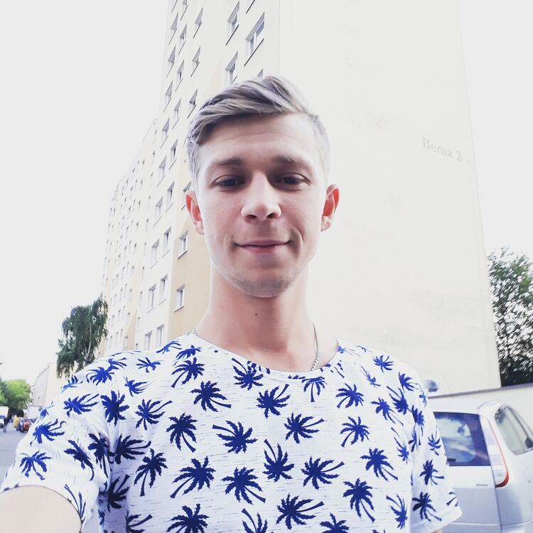  17512751  Vlad, 28 ,    Warszawa