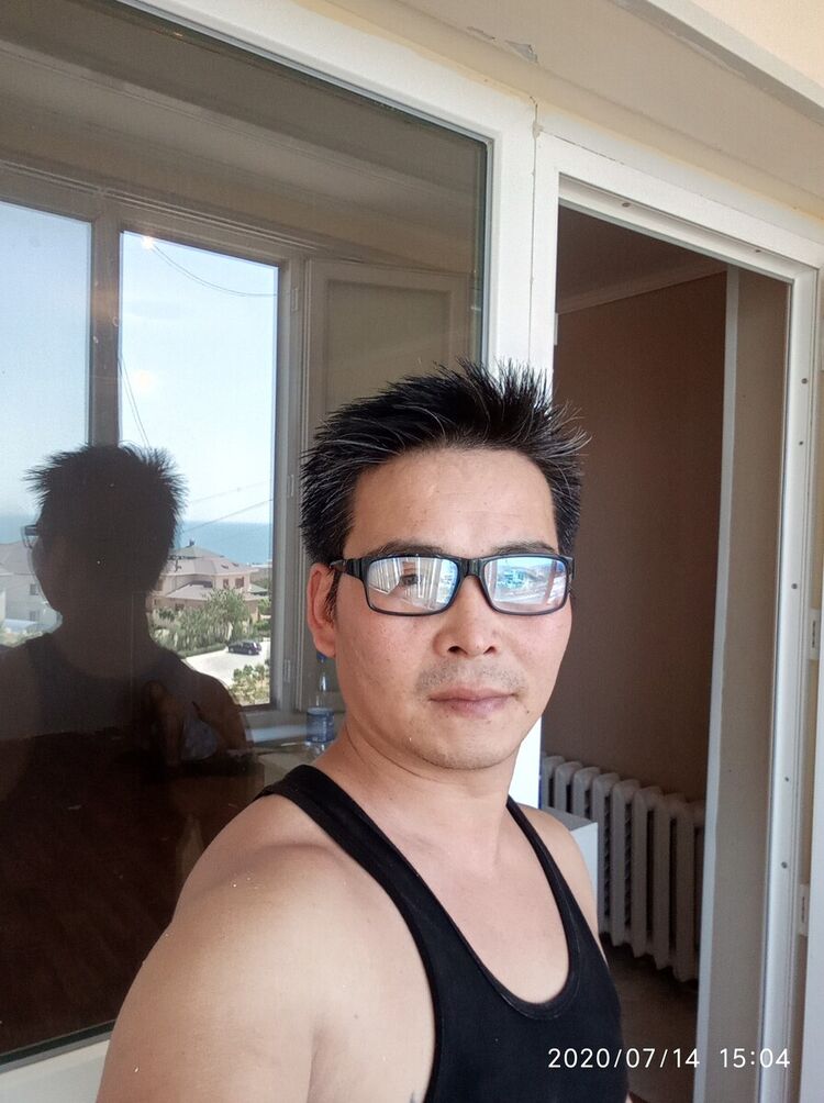  ,   Arman, 38 ,   , 