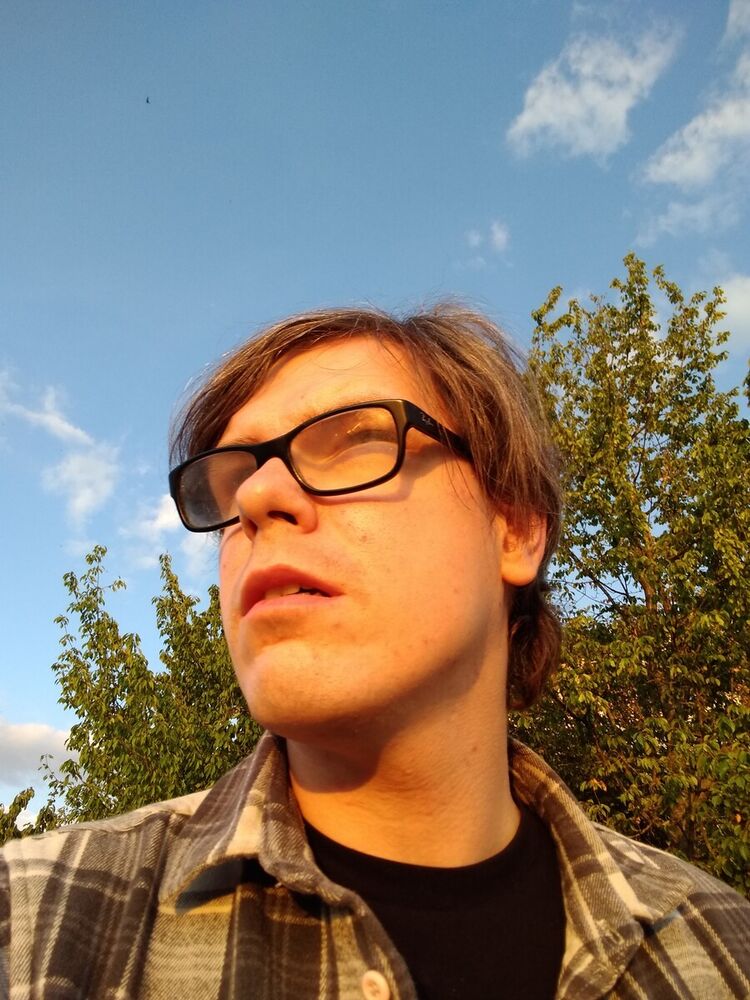  20980951  Anatoli, 37 ,    