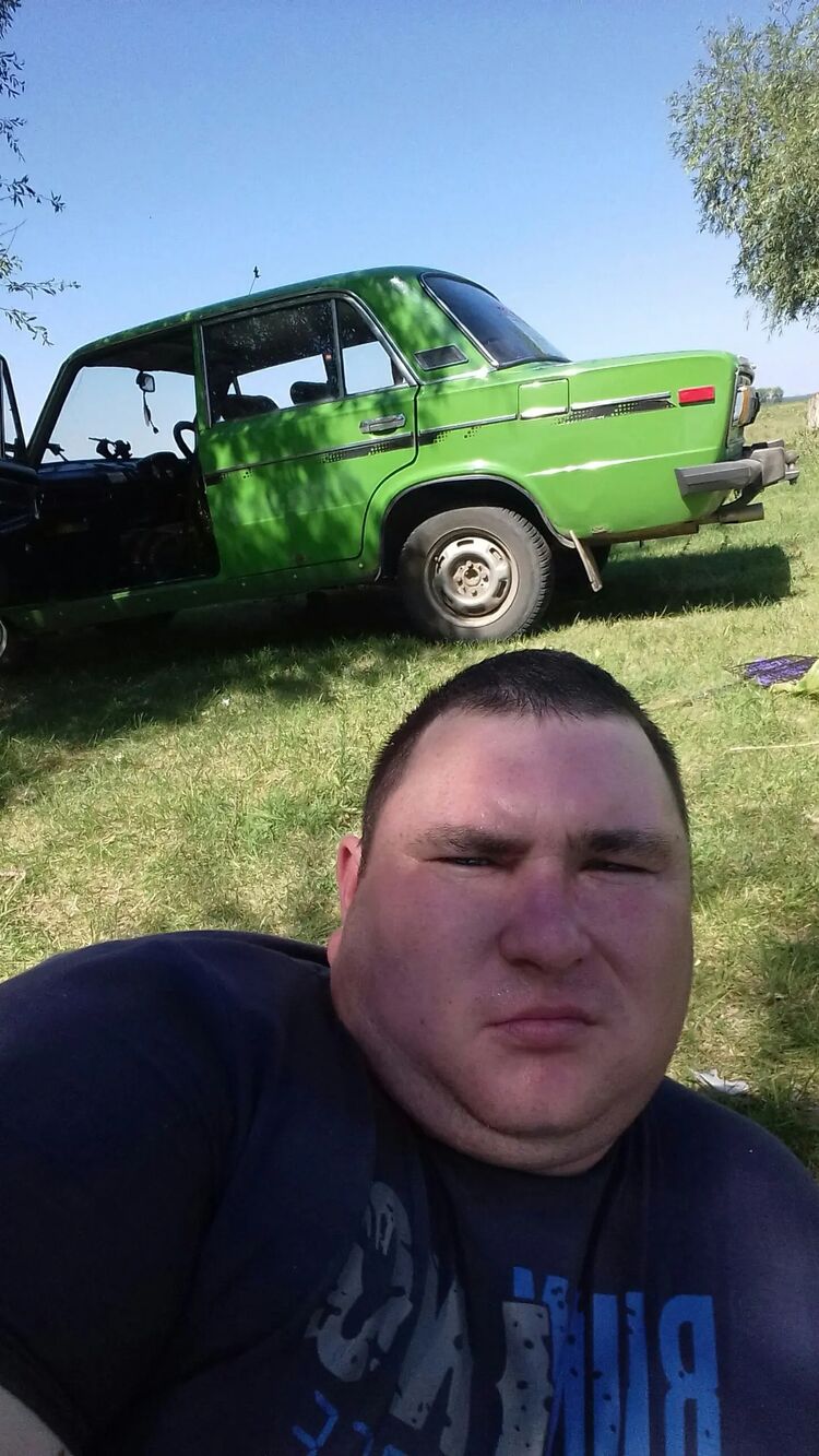 46832921  , 33 ,    