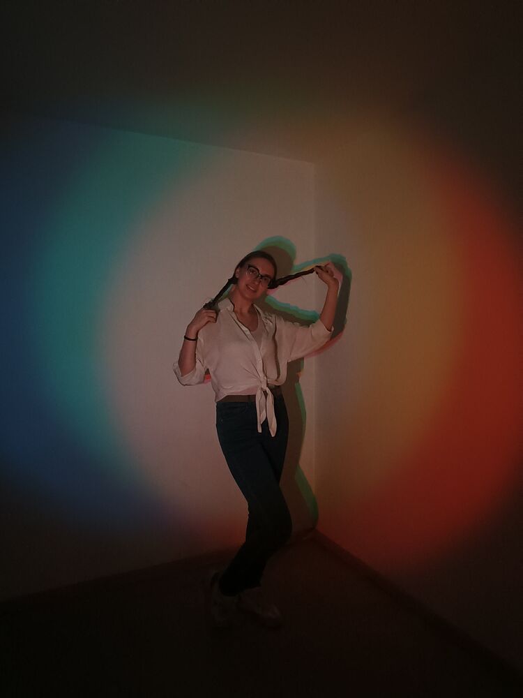  42884231  , 28 ,    