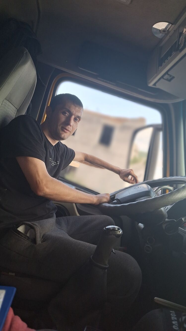  46689301  , 36 ,    