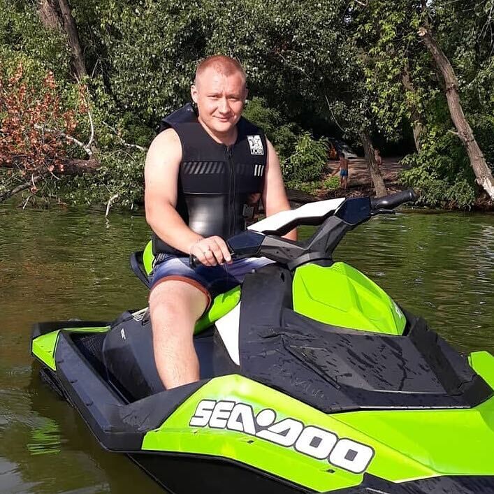  ,   Evgenii, 32 ,   ,   