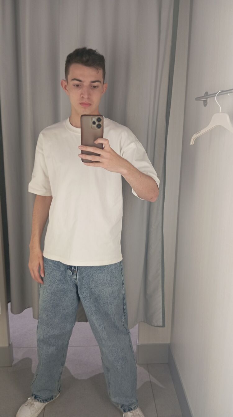  52932351  , 18 ,    