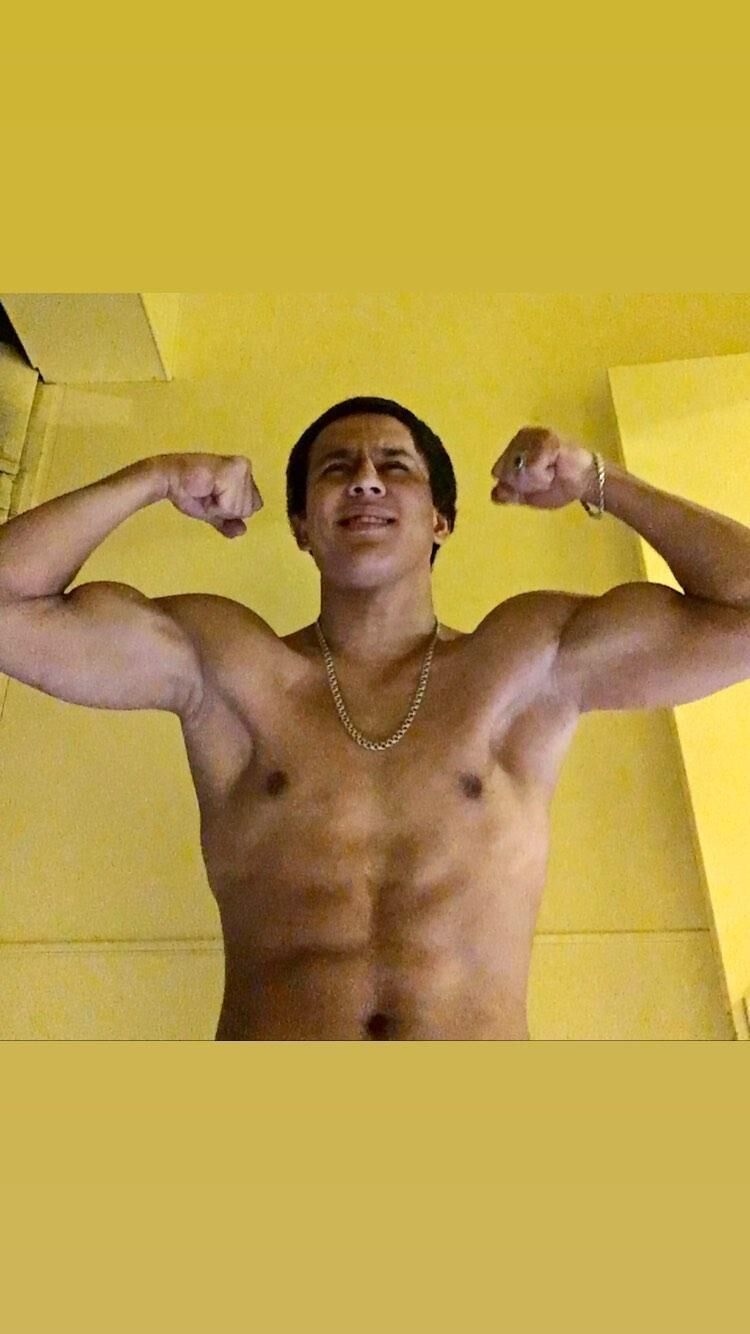  37717911  , 26 ,    