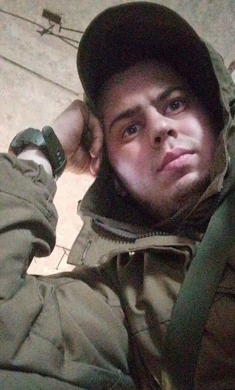  38918661  , 31 ,    