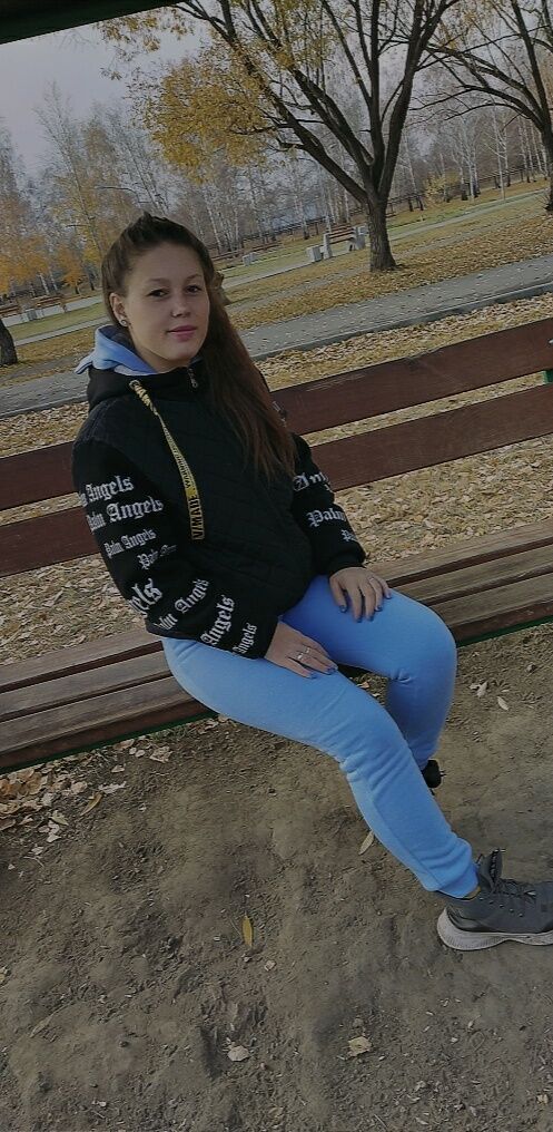  30006681  Irina, 22 ,    