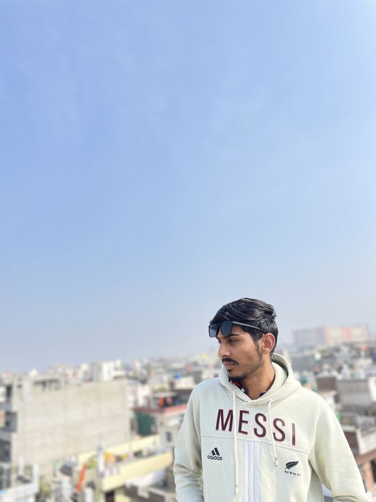  51793621  Naresh D, 18 ,    