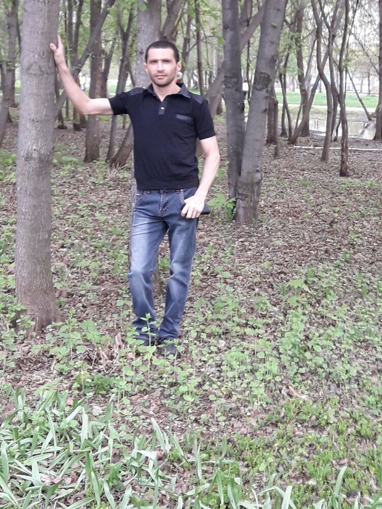  52672261  Gegham, 46 ,    