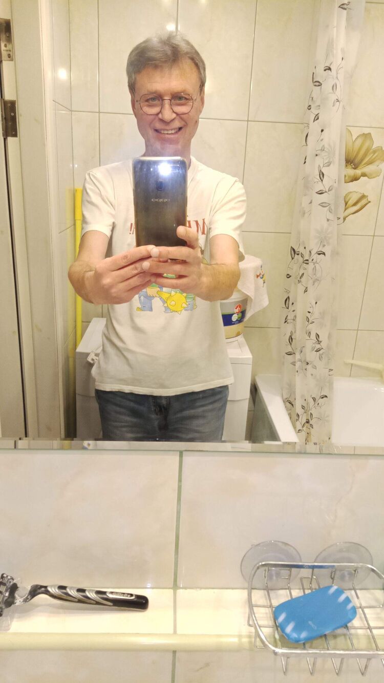  44085971  , 58 ,    
