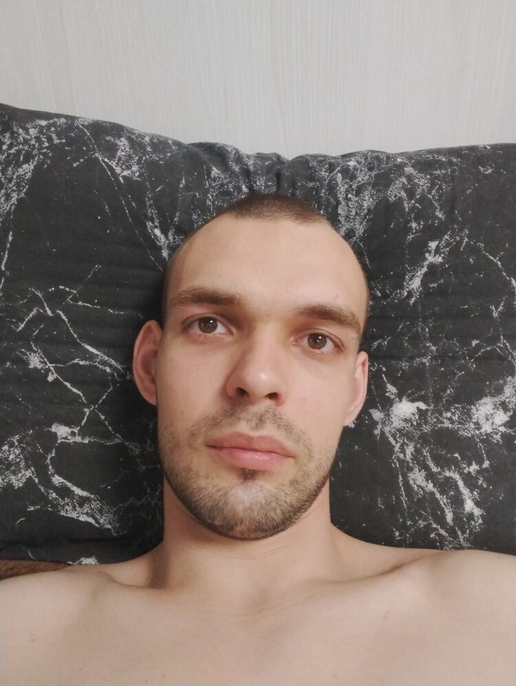  43738211  , 27 ,    