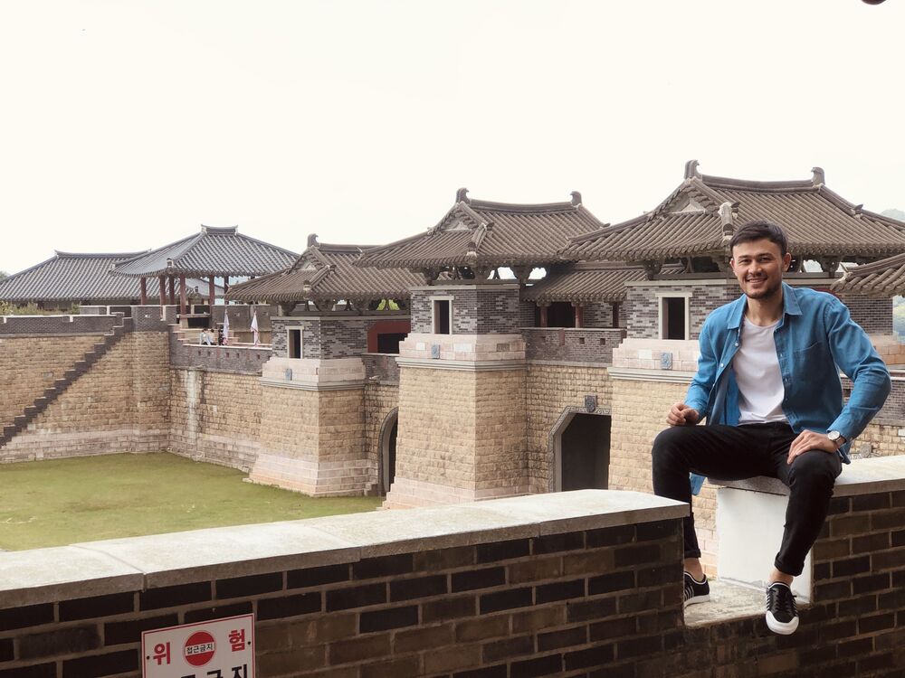 ���� 51683141 ������� Azizbek, 31 ���, ���� ���������� � Kwangju