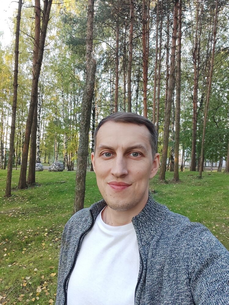  39474291  Pavel, 39 ,    