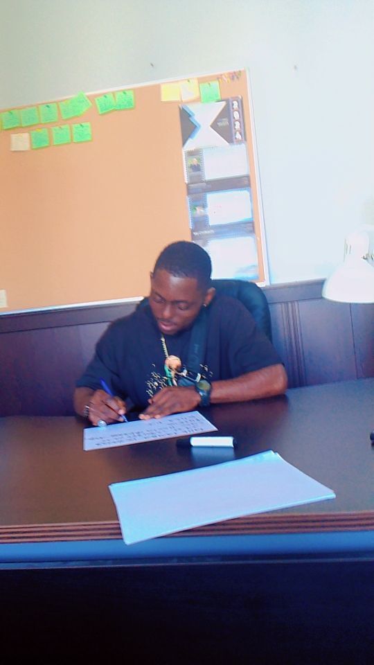  44274931  , 33 ,    -