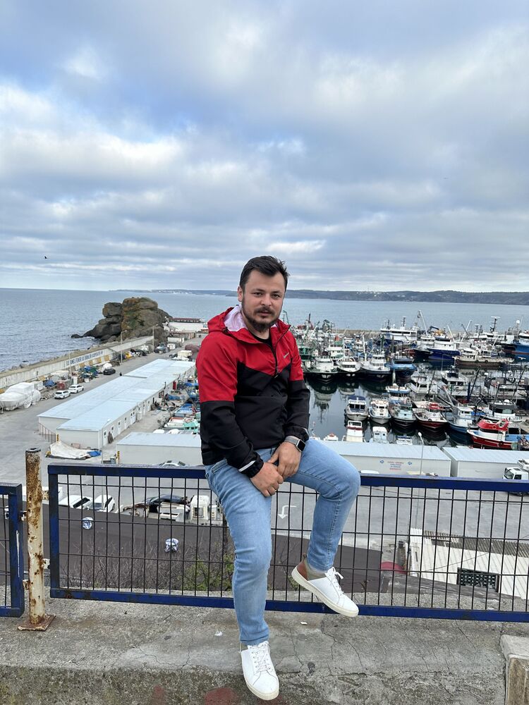  ,   Ahmet, 32 ,   ,   , c , 