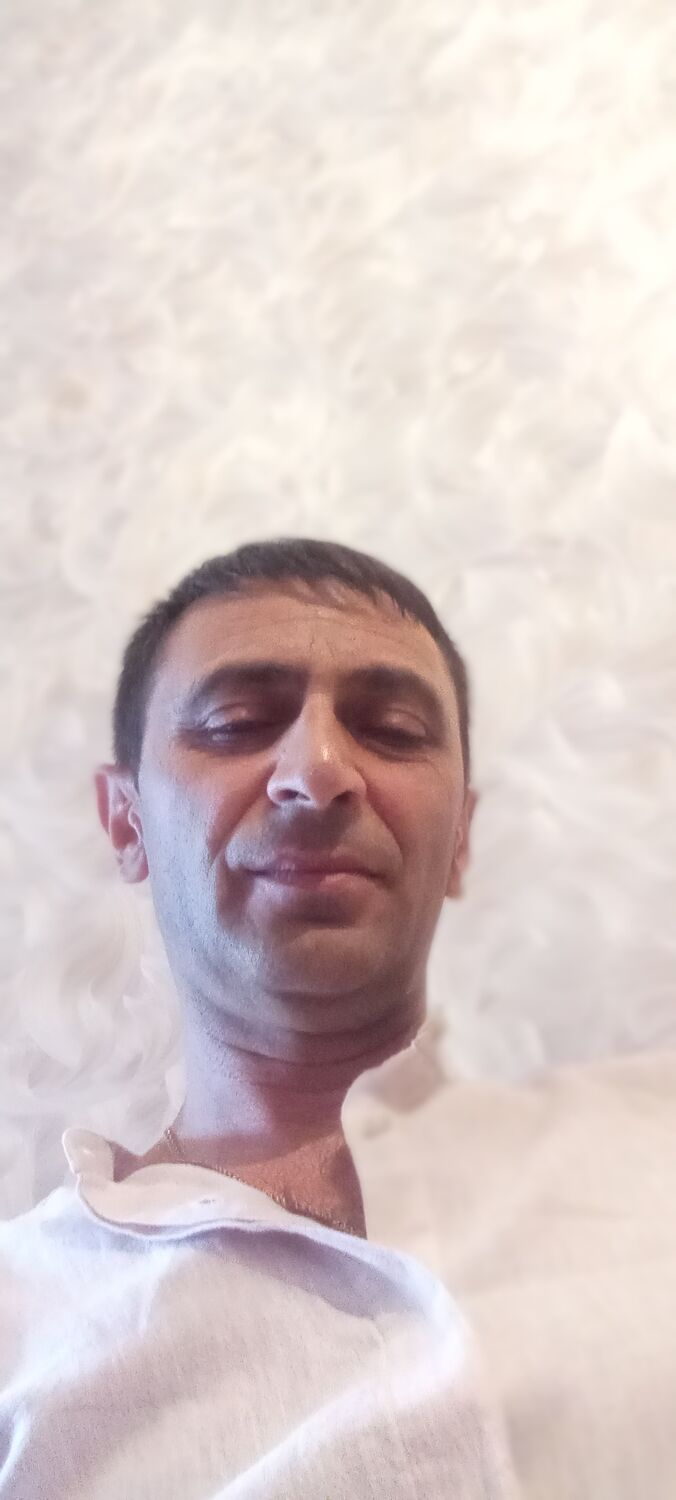  51271261  Armen, 45 ,    --