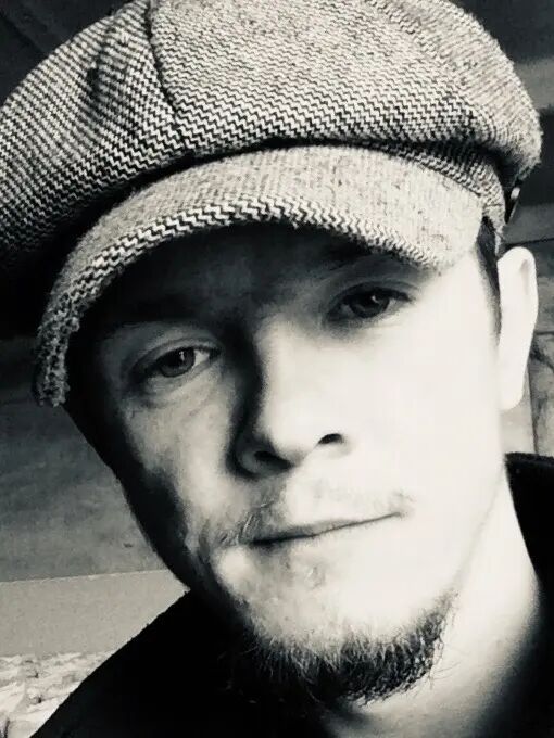  26072701  Vito, 31 ,    