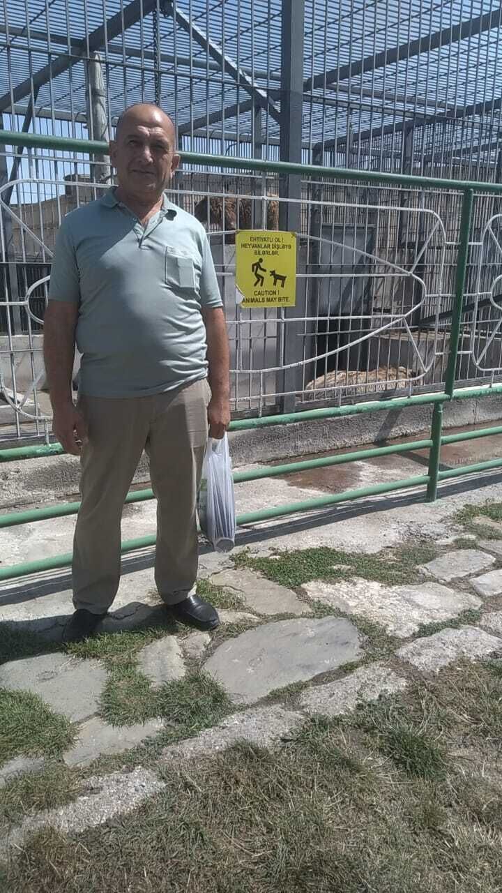  53218581  Hikmet, 54 ,    