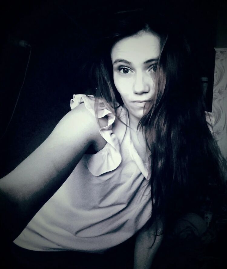  ,   Elena, 28 ,   ,   