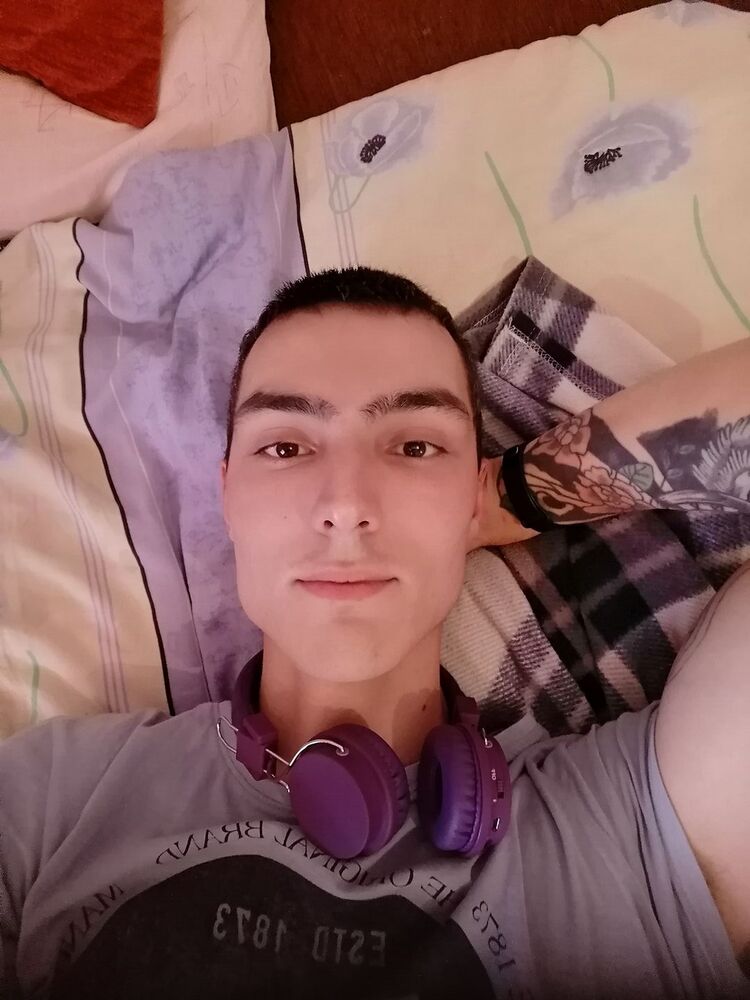  23356611  Andreii, 30 ,    