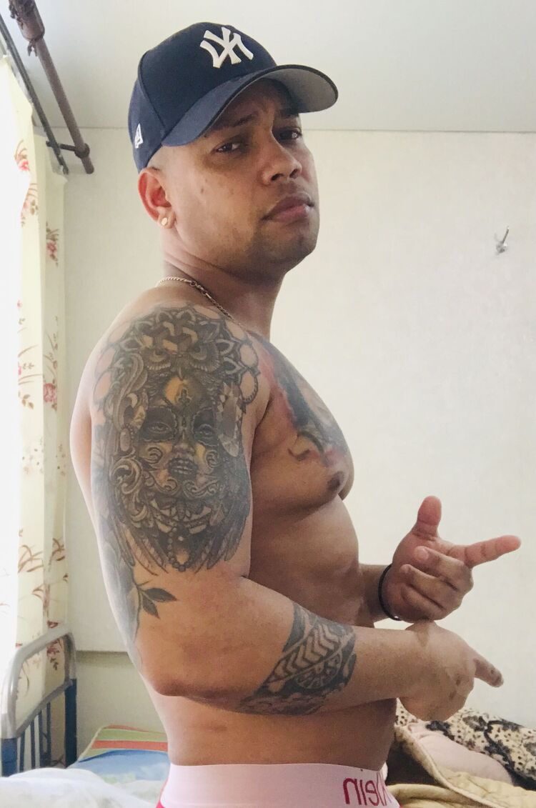  30283871  smel, 34 ,    