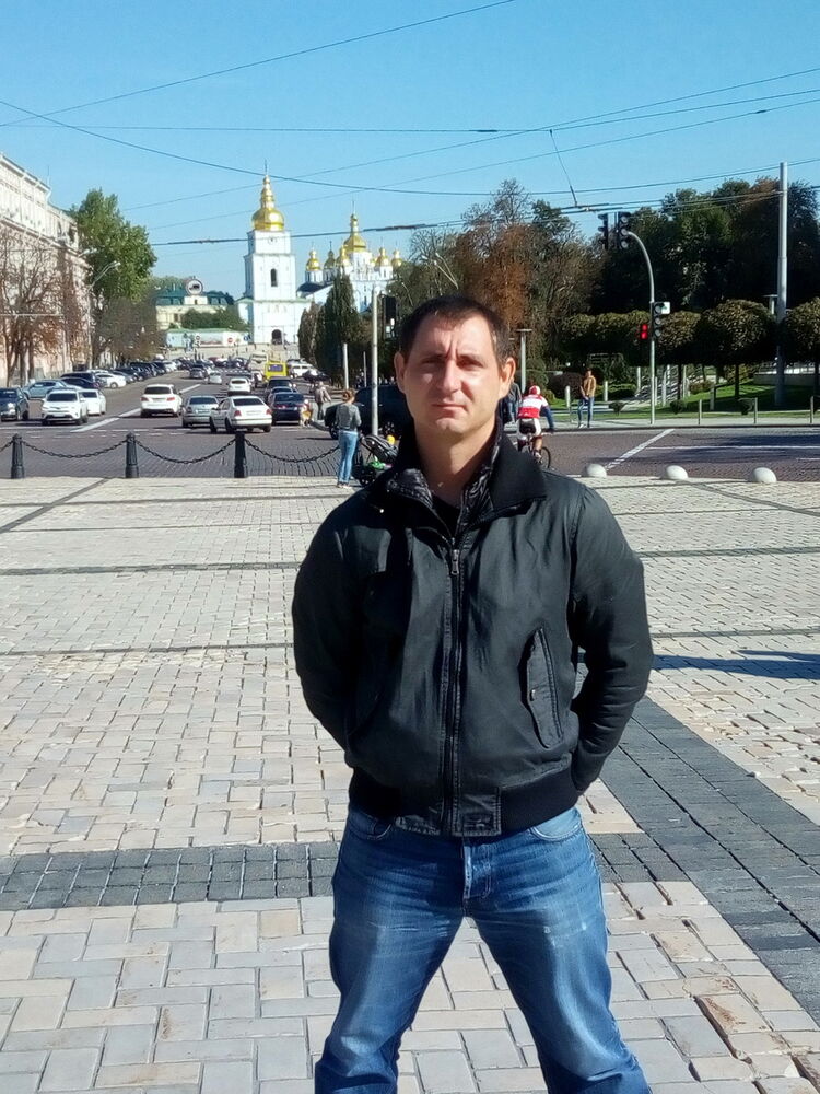  ,   Andrei, 43 ,   ,   , c 