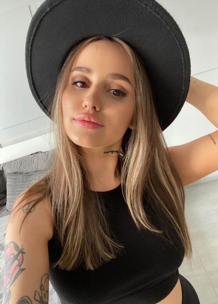  37496081  , 22 ,    -