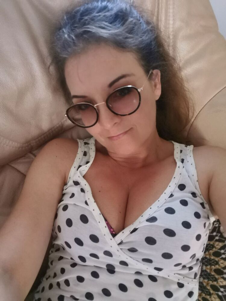  50780681  Alexandra, 46 ,    