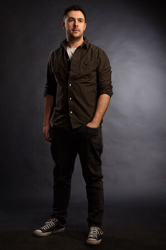  54748181  Andrei, 36 ,    