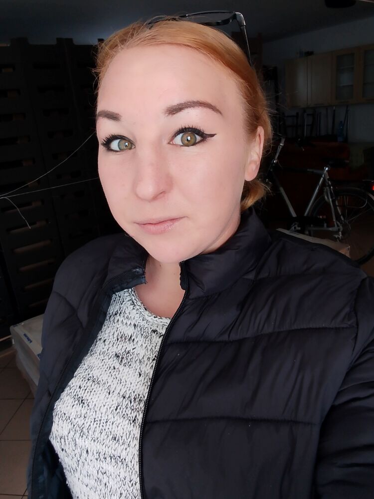  51304391  Elena, 27 ,    