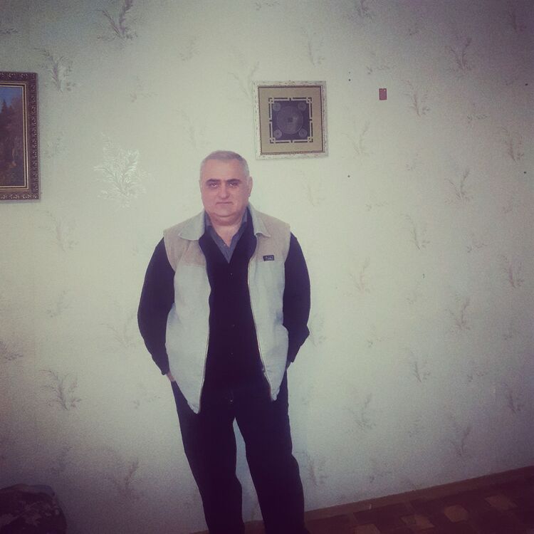  23196391  Goga, 53 ,    