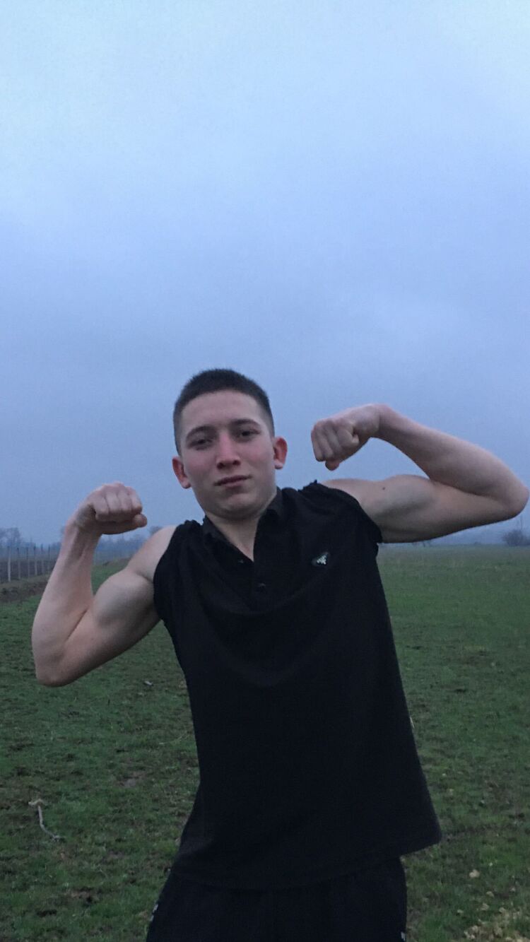  42597881  , 19 ,    