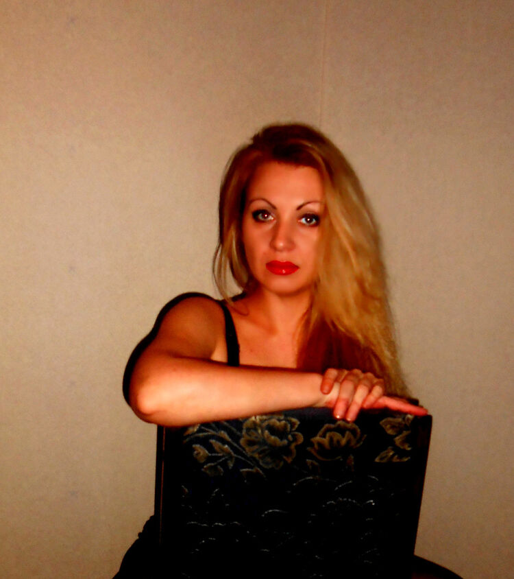   ,   Slastena, 38 ,  
