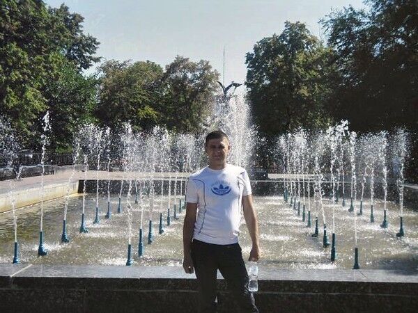  19818181  Sergei, 43 ,    