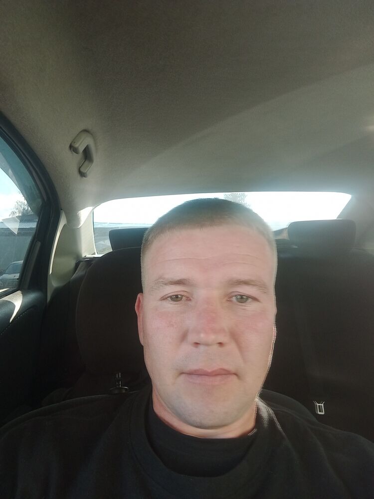  37658481  , 40 ,    